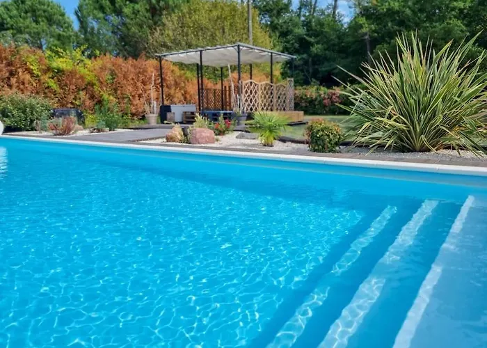 Vila La Au Carbet Piscine Chauffee Au Calme Dans La Nature Sainte-Eulalie-en-Born