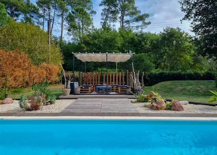 Vila La Au Carbet Piscine Chauffee Au Calme Dans La Nature
